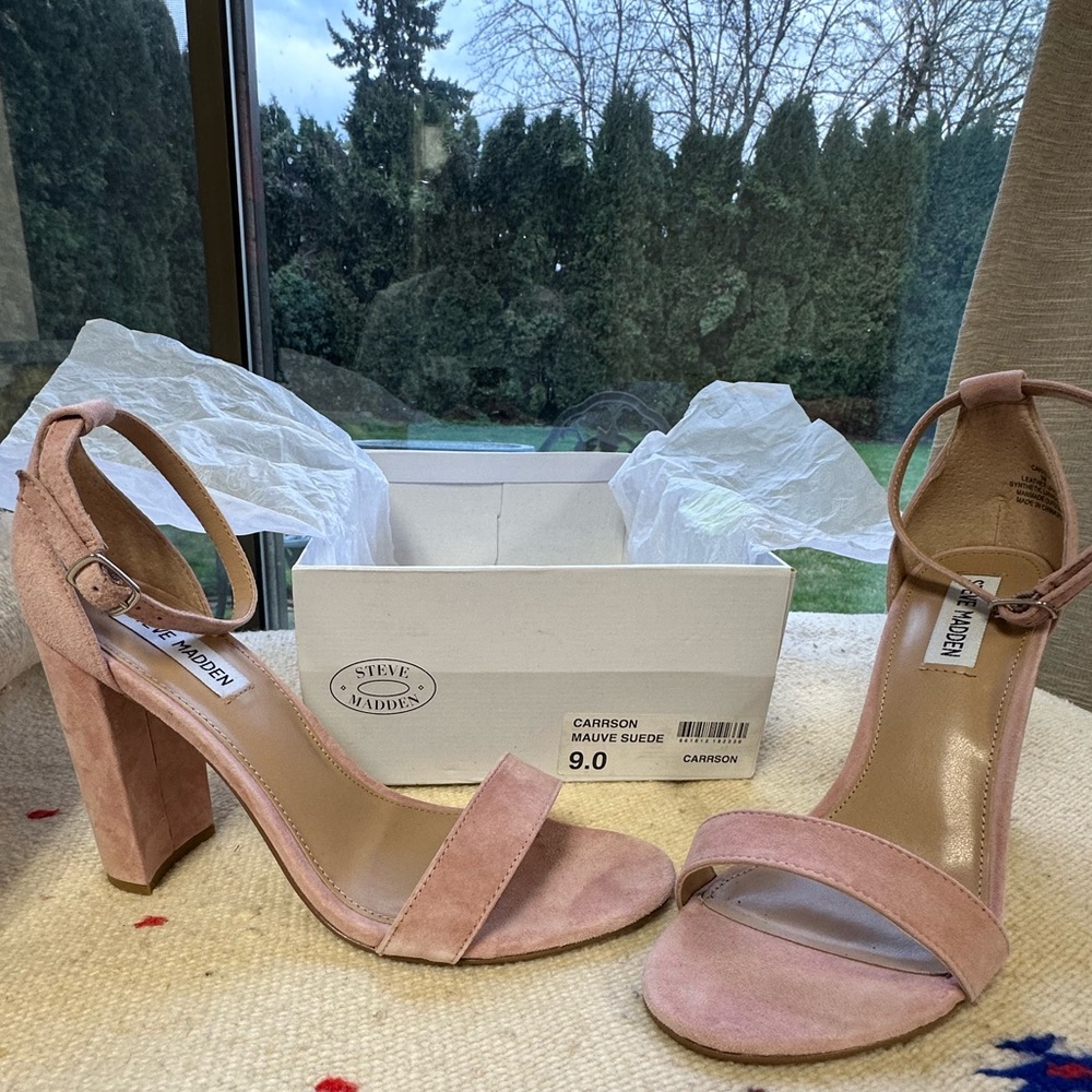 Steve Madden blush pink suede heels, size 9